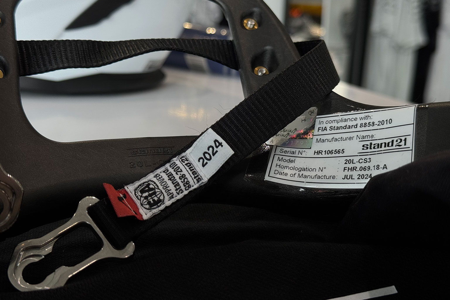 HANS and Hybrid FHR collars