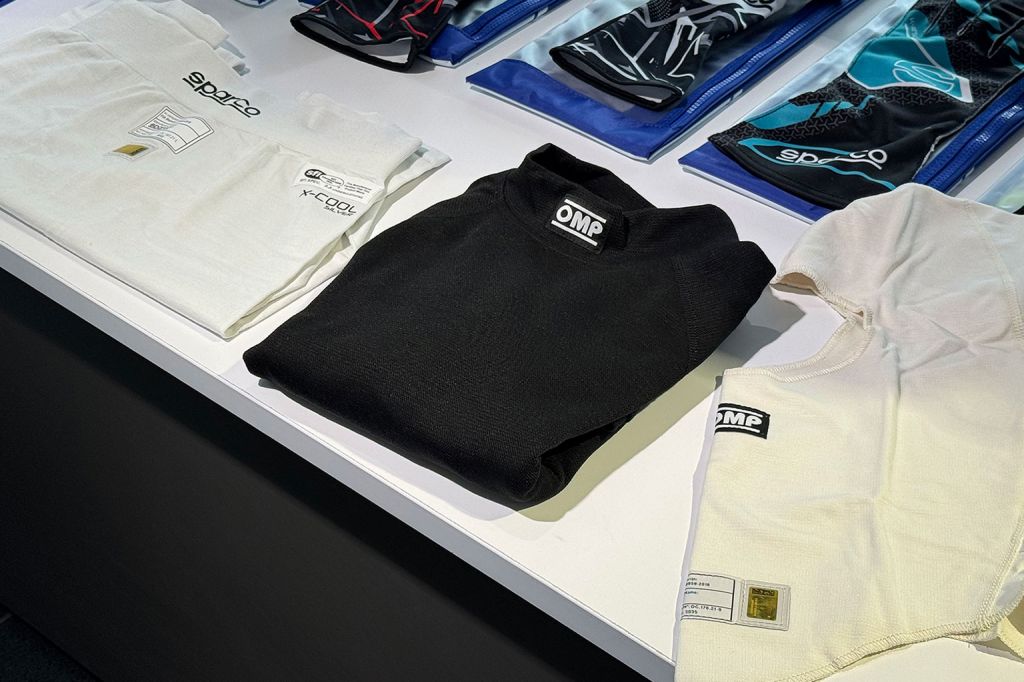 Guide sous-vêtements motorsport : sous-vêtements FIA et tenues karting