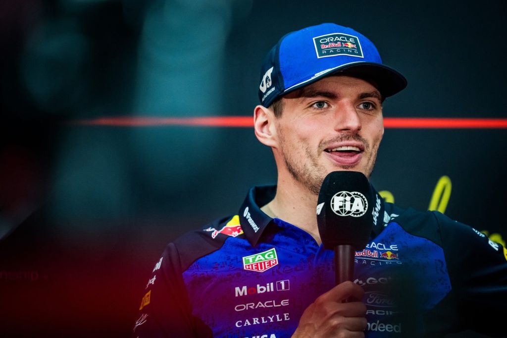 Verstappen takes first 2026 pole at Sepang as Mercedes slumps
