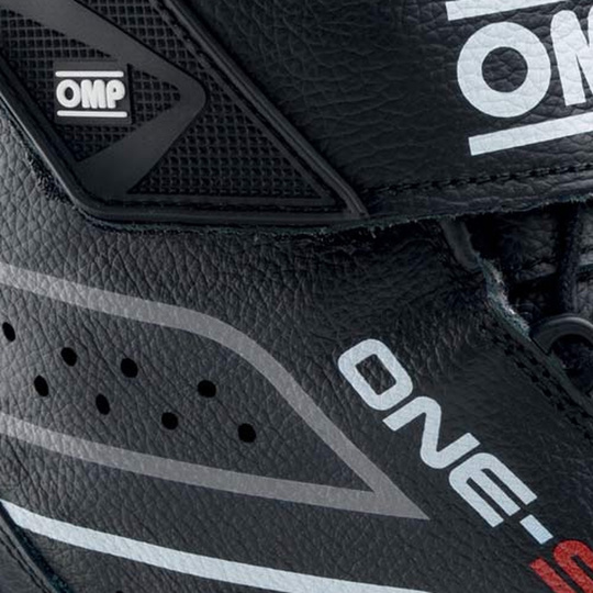 Chaussures OMP One-S MY26 noires (FIA)