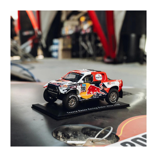 Toyota Gazoo Racing 1:24 Dakar Winner Hilux T1+ Model Car