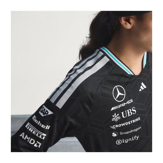 Camiseta de manga larga Mercedes AMG F1 Authentic Team 2026 negra