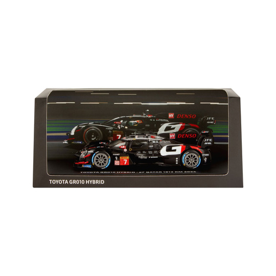 Coche a escala Toyota Gazoo Racing 1:43 WEC GR 010 Hybrid Qatar