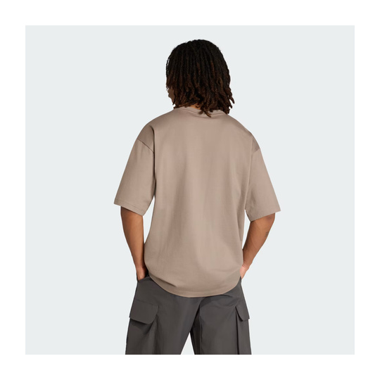 T-shirt Audi Revolut F1 Elevated Graphic 2026 marron