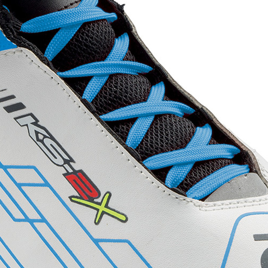 Botas infantiles OMP KS-2X blancas/azules (FIA)